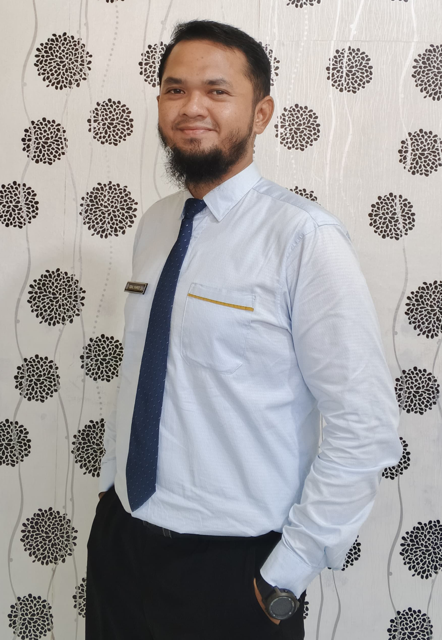 Iqbal Fahrezi, S.P., Gr.